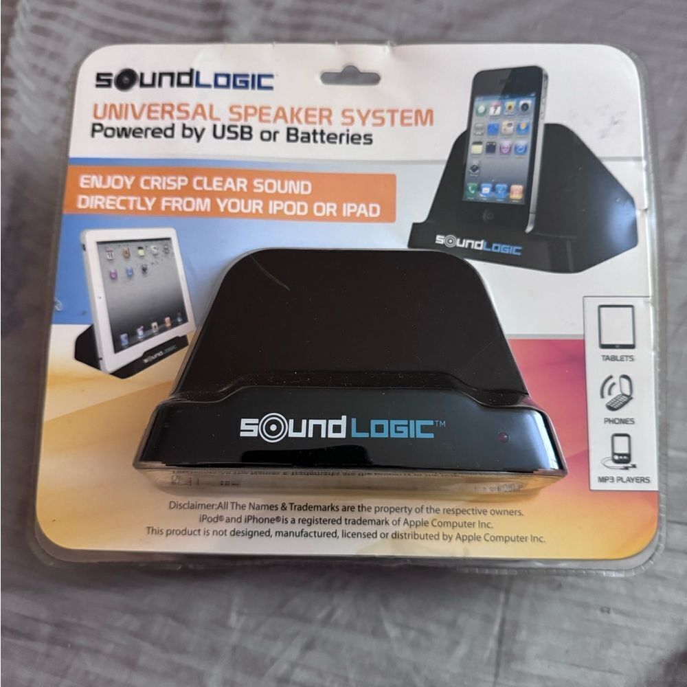 Soundlogic Universal Speaker System For Tablets Phones MP3 - Batteries or USB